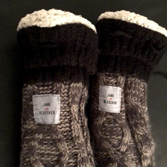 Jane and Bleecker Cozy Socks - Picture 3 of 3